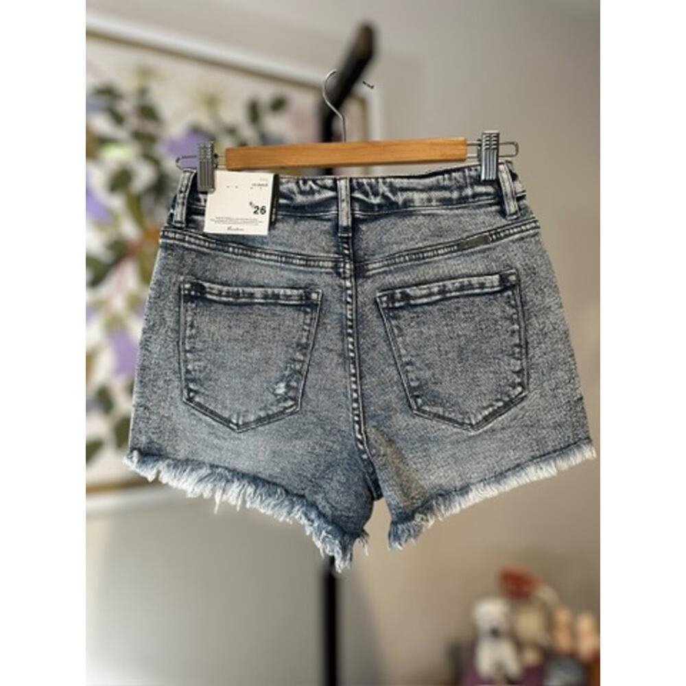 NWT KanCan Essentials High Rise Distressed Acid Wash Denim Shorts Black 5/26 - Picture 7 of 11